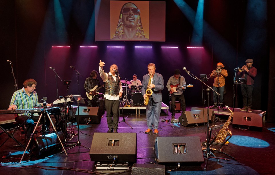 The Wonder of Stevie - Stage wide (Marty Moffatt)